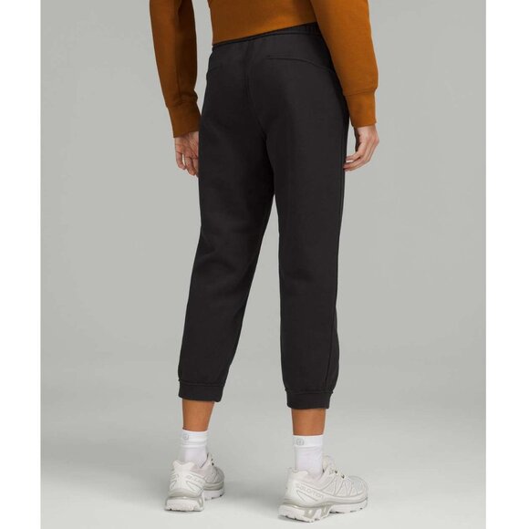 Lululemon Loungeful High-Rise Cropped Jogger 24" / Size 4 / Black Fleece - Picture 2 of 10